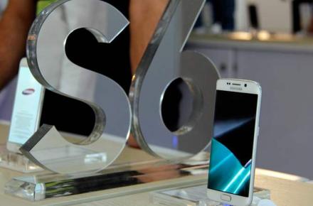 اهدای جایزه به اولین خریداران S6 و S6 edge سامسونگ در ایران (+تصاویر)