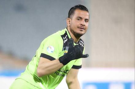 سرمربی پرسپولیس حامد لک را کنار گذاشت