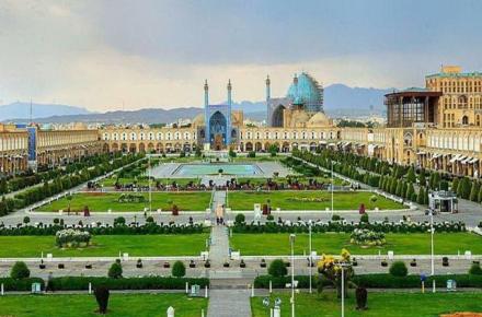 عکسی از میدان نقش جهان اصفهان، ۱۰۰ سال قبل