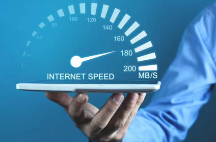 نزول 11 پله‌ای سرعت اینترنت ثابت و صعود 32 پله‌ای سرعت اینترنت همراه در دولت سیزدهم