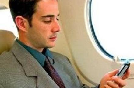 هزینه تماس و پیامک هنگام پرواز چقدر است؟
