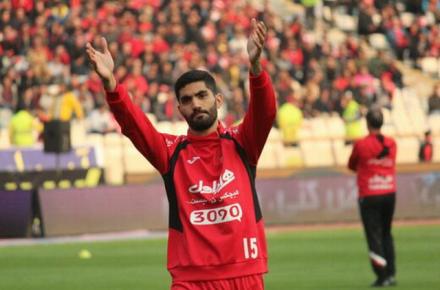 مدافع پرسپولیسی هم با یک استوری به مرگ مهسا امینی واکنش نشان داد