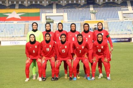حمله مجازی ملی‌پوش فوتبال زنان به بازیکنان تیم ملی و حواله‌های خودرو