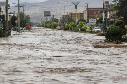 پایداری شبکه ارتباطی مخابرات مناطق سراسر کشور در پی بارندگی‌های اخیر