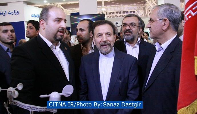 گزارش تصویری/ حضور وزیر ارتباطات در غرفه دانشکده پست و مخابرات در تلکام شانزدهم