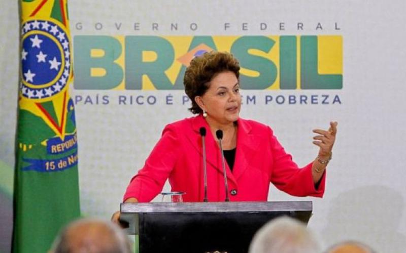 برزیل از شنود مکالمات تلفنی مرکل در برنامه جاسوسی امریکا انتقاد کرد