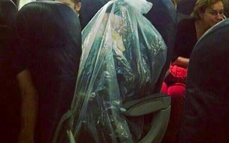 جنجال در شبکه‎های اجتماعی در پی اقدام عجیب یک یهودی در هواپیما +عکس