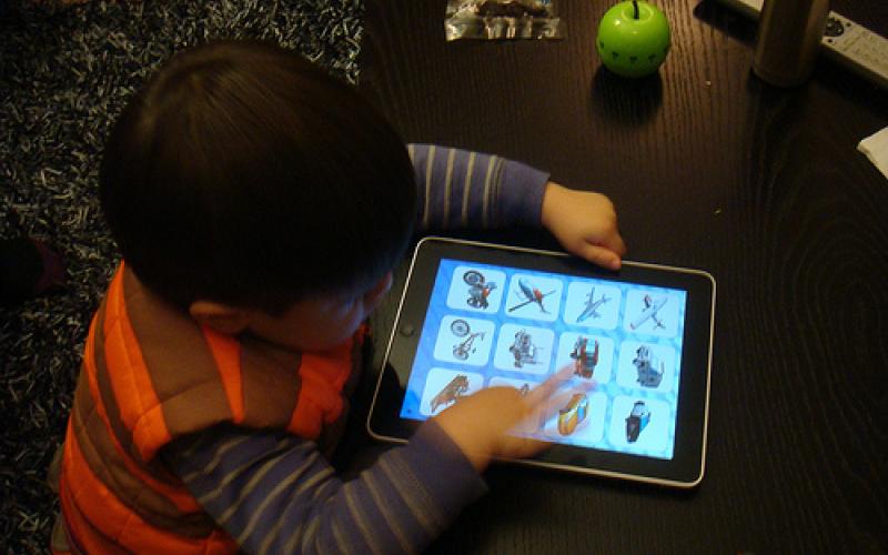 صفحه‎های قابل لمس، قابلیت یادگیری کودکان را افزایش می‎دهد