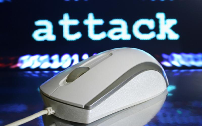 حملات شدید سایبری به وب سایت‌های بسیج 