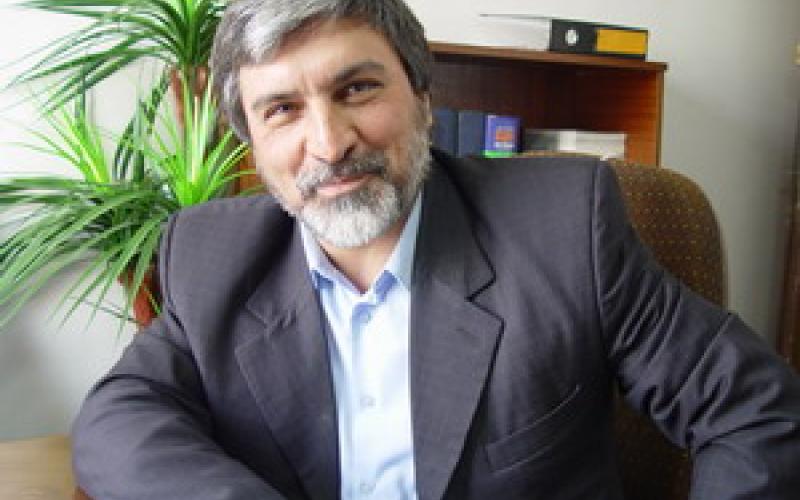 ابراهیم دربانیان مدیر روابط عمومی بانک ایران زمین شد