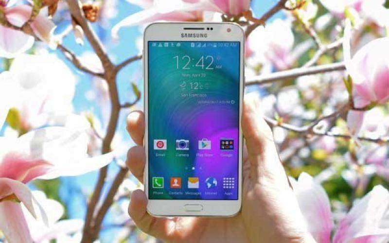 بررسی جزئیات گوشی سامسونگ Samsung Galaxy E7 (+تصاویر)