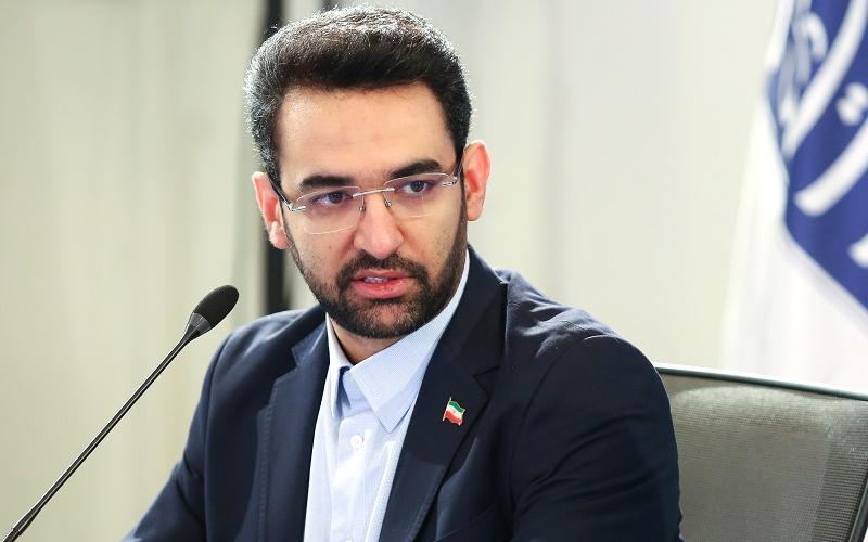 آذری جهرمی: باید برنامه‌ی «ایران دیجیتال» را در کشور محقق کنیم