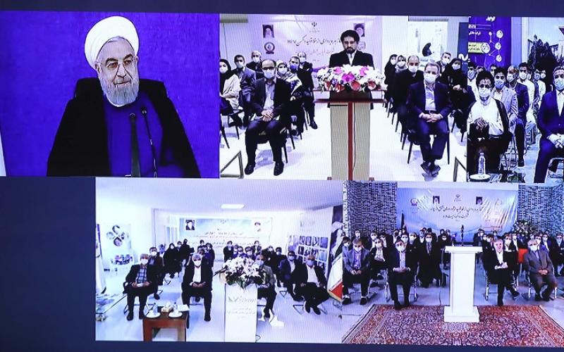 دولت با تمام توان از شرکت‌های دانش بنیان که نقش مهمی در توسعه‌ی علم و فناوری دارند، حمایت می‌کند/ شرکت‌های دانش بنیان در دولت تدبیر و امید با رشد 100 برابری همراه بوده‌اند