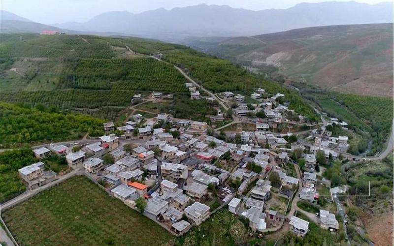 اتصال 11 روستای استان اصفهان با بیش از 1100 خانوار به شبکه ارتباطی کشور