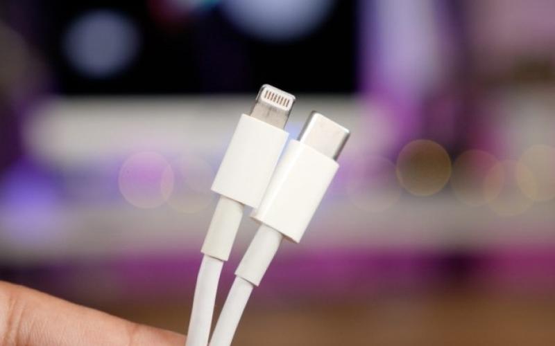 احتمال عرضه‌ی نسل بعدی محصولات اپل با فناوری USB-C