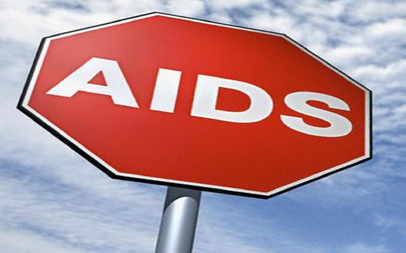 چه کسانی باید آزمایش HIV بدهند؟ + شماره تلفن مراکز مشاوره ایدز