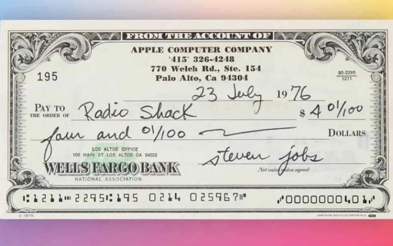 برگه چک استیو جابز ۴۶ هزار دلار به فروش رسید