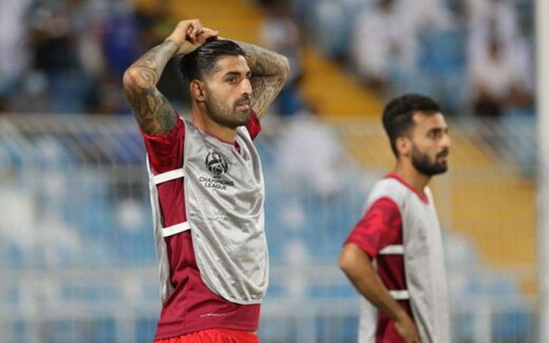 گل‌محمدی مدافع پرسپولیس را اخراج کرد