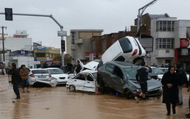 سیل در شبکه‌های اجتماعی/هنرمندان واکنش نشان دادند