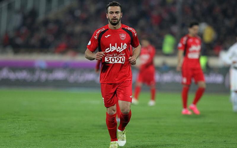 هافبک مازاد پرسپولیس در راه اروپا