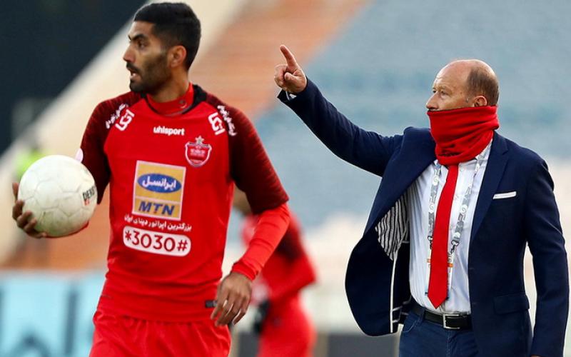 سؤال مدافع پرسپولیس؛ چرا از من انتقاد می‌کنید؟