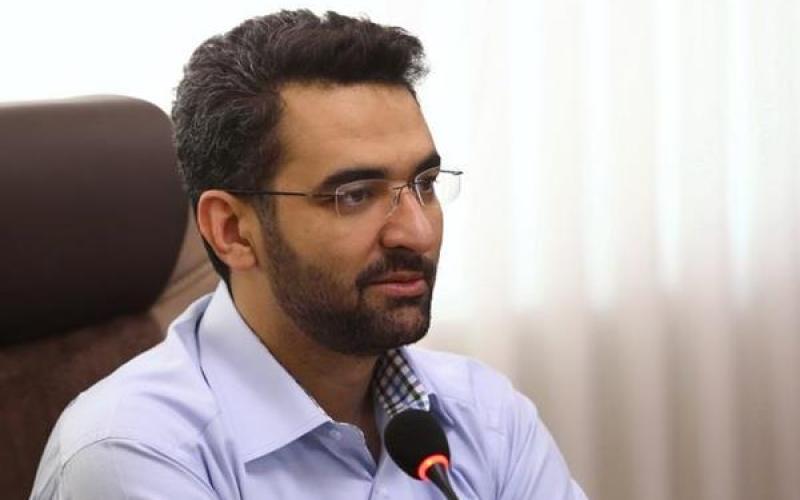 آذری جهرمی: اینفانتینو گفت میزبانی از عربستانی‌ها را پیگیری می‌کند